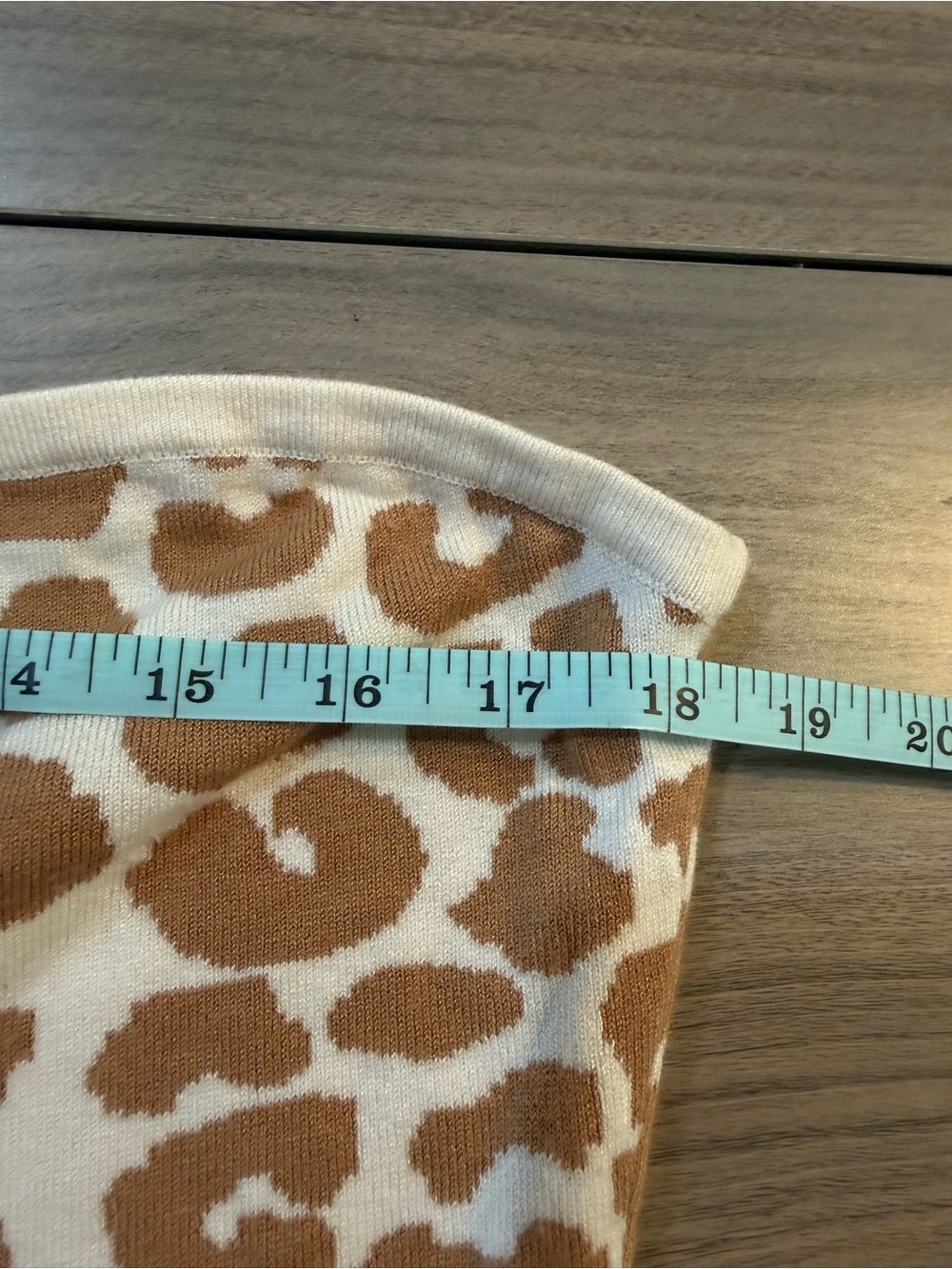Express Leopard-Print Strapless Knit Top — Cream & Camel - Picture 3 of 6